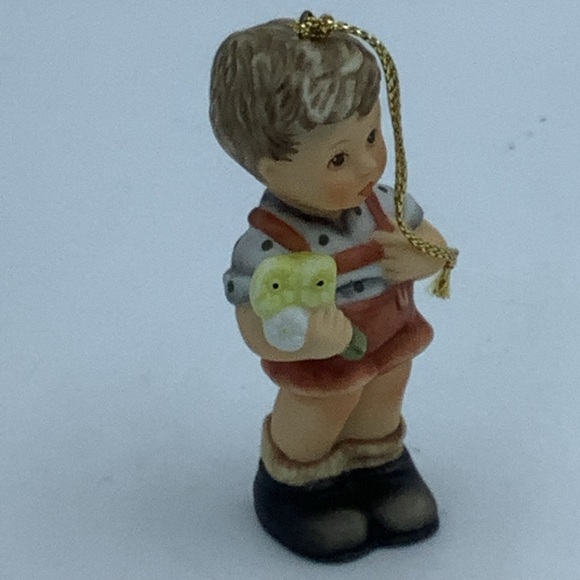 Vintage Goebel “Wreath of Joy” and “Christmas Bouquet” Christmas Ornaments - Picture 12 of 12